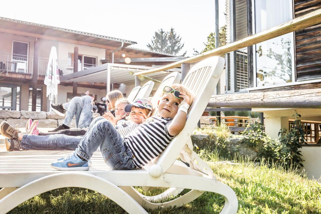 Seehoernle Bio Hotel & Gasthaus ガイエンホーフェン エクステリア 写真